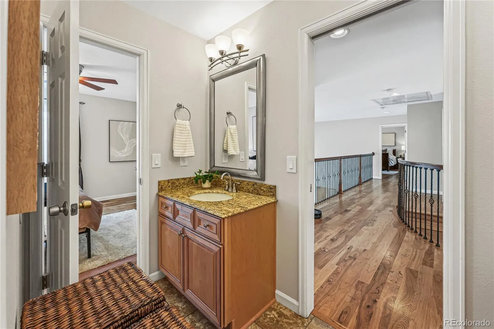 04032026192217 1600 21