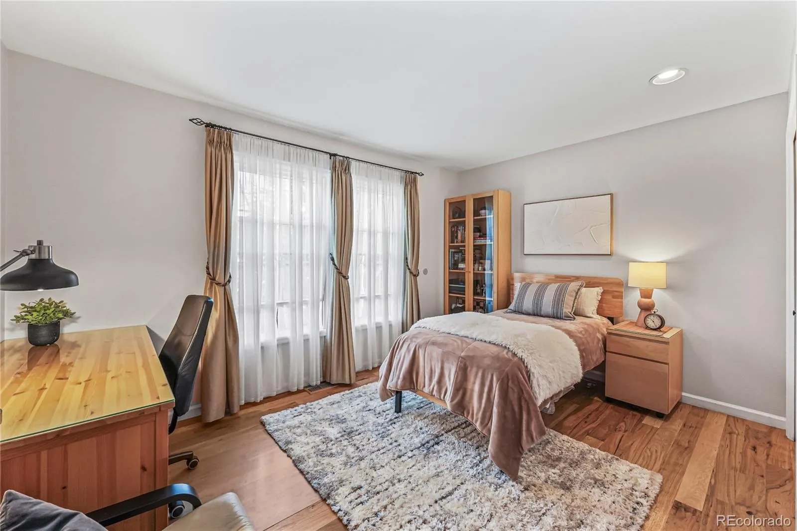 04032026192217 1600 23