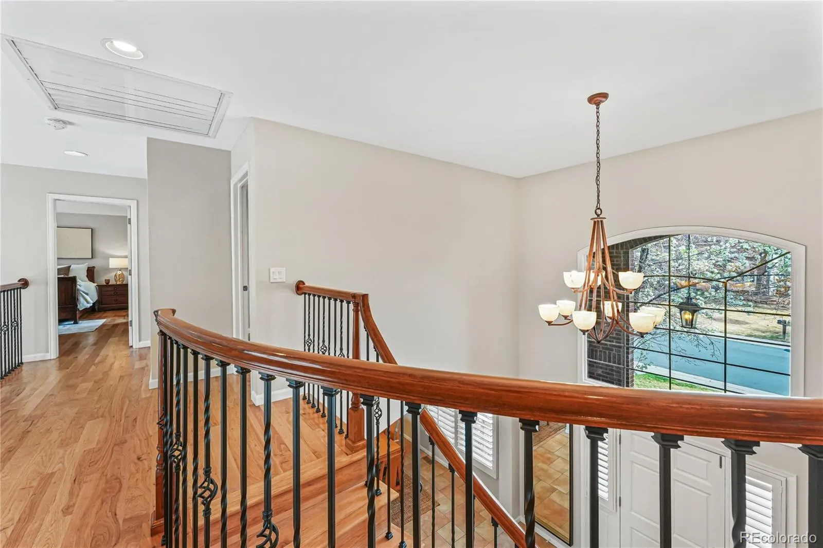 04032026192217 1600 24