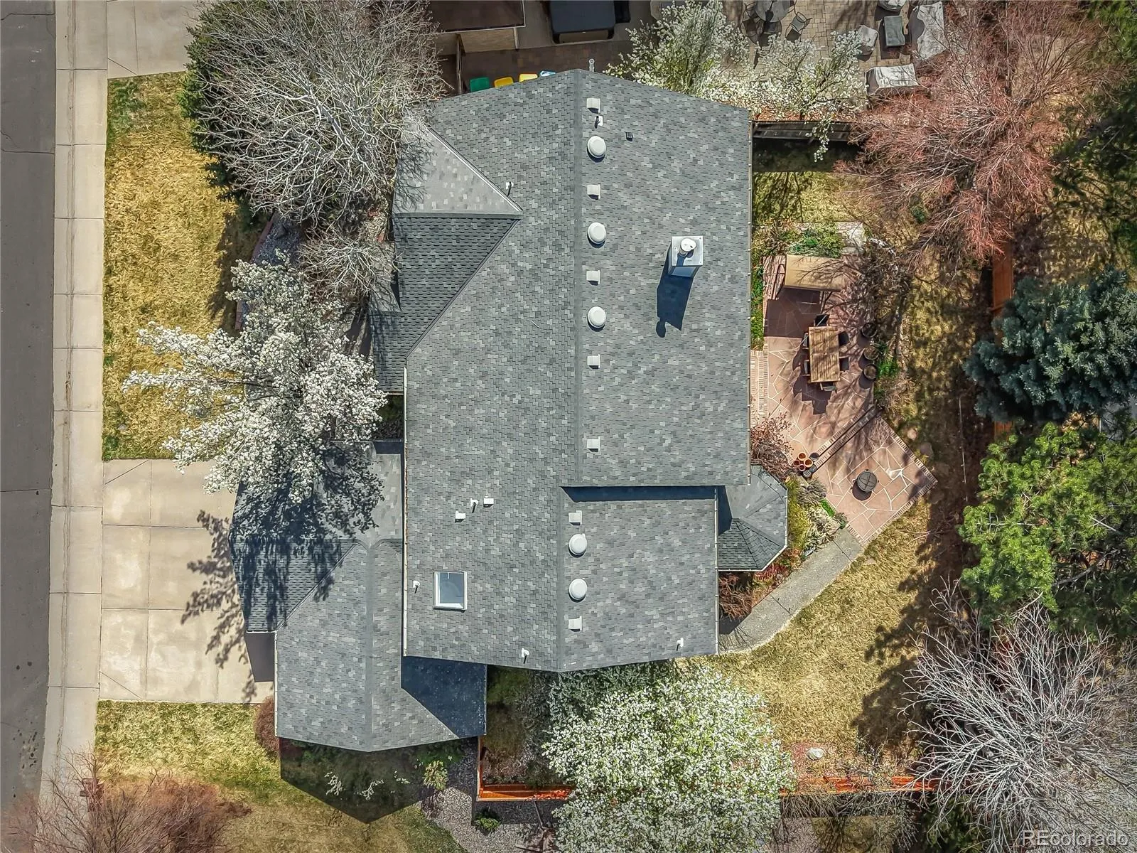 04032026192217 1600 33