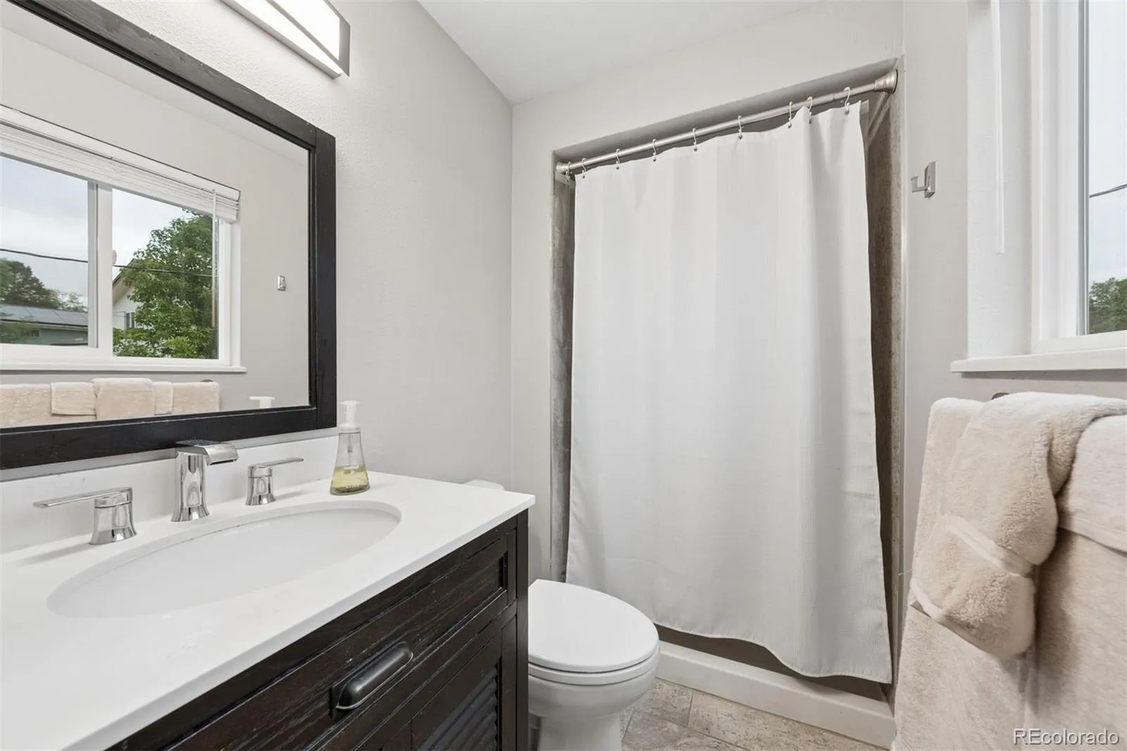 6089 W 70th Avenue Arvada CO 80003 MLS #REC3571841 05102026140415 1600 20