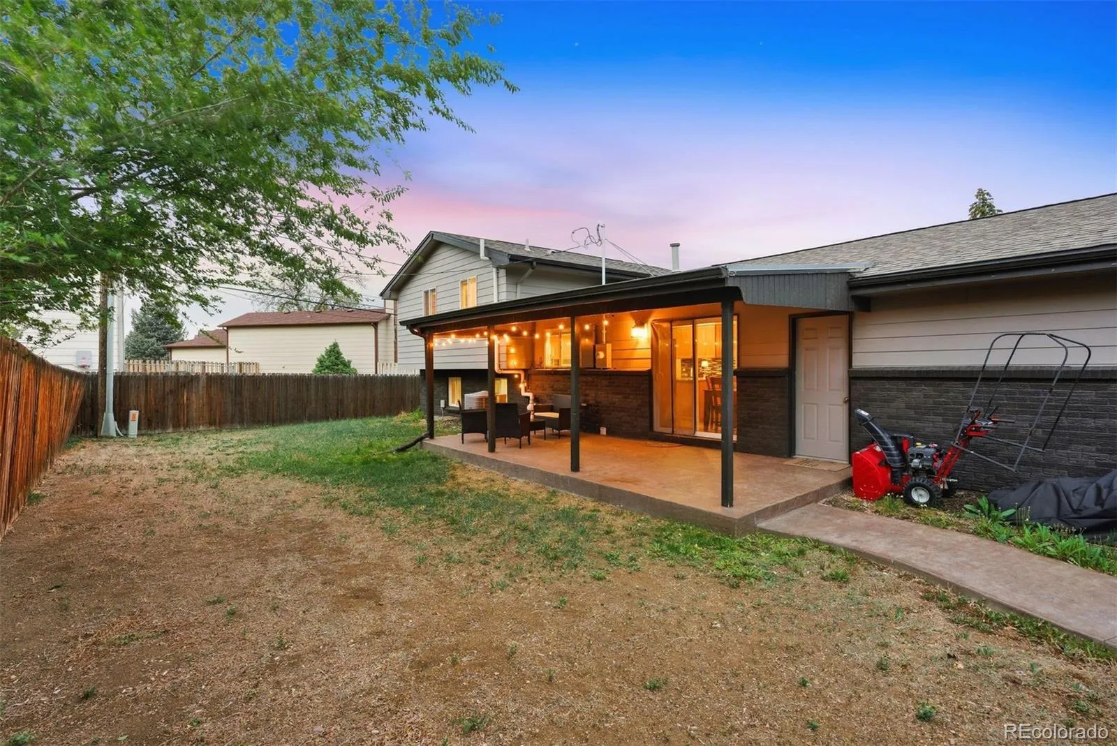 6089 W 70th Avenue Arvada CO 80003 MLS #REC3571841 05102026140415 1600 34