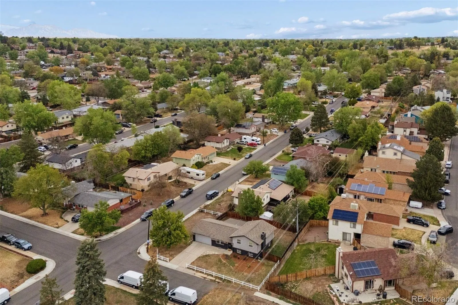 6089 W 70th Avenue Arvada CO 80003 MLS #REC3571841 05102026140415 1600 39