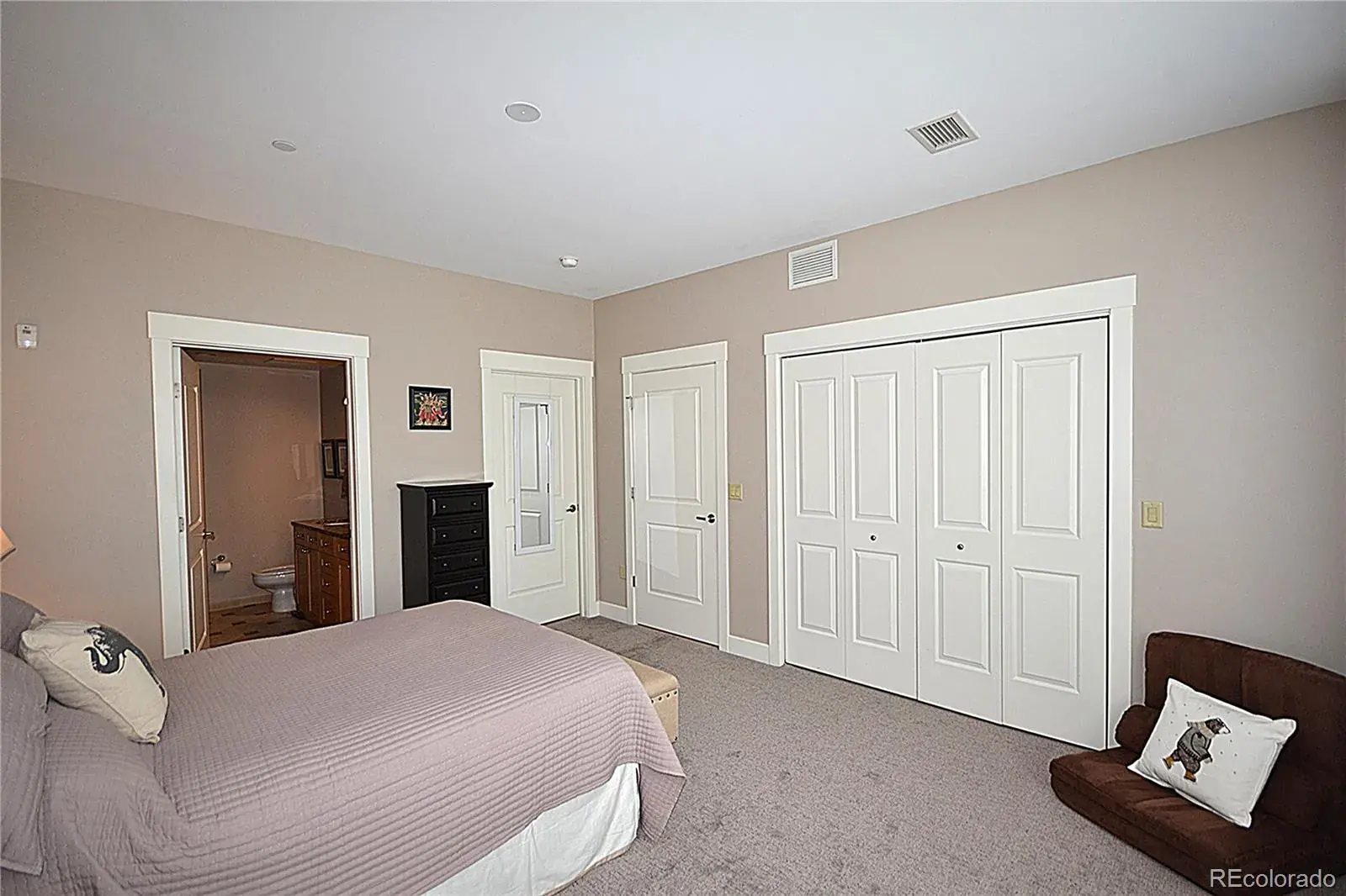 7220 W Bonfils Lane #319 Lakewood CO 80226 MLS #REC3571967 02012026184744 1600 14