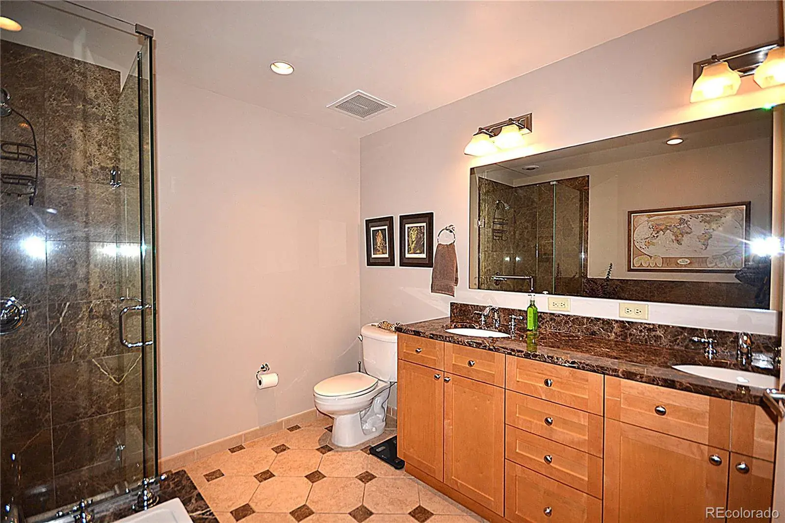 7220 W Bonfils Lane #319 Lakewood CO 80226 MLS #REC3571967 02012026184744 1600 16