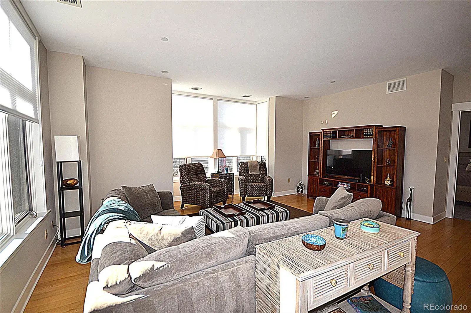 7220 W Bonfils Lane #319 Lakewood CO 80226 MLS #REC3571967 02012026184744 1600 9