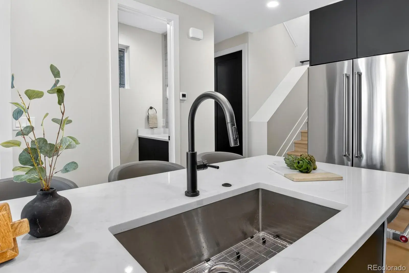 09242025012754 1600 12