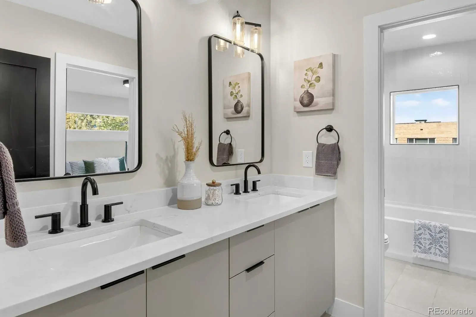 09242025012754 1600 27