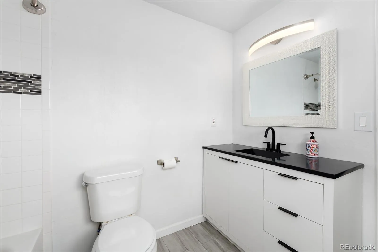 04172026162715 1600 22