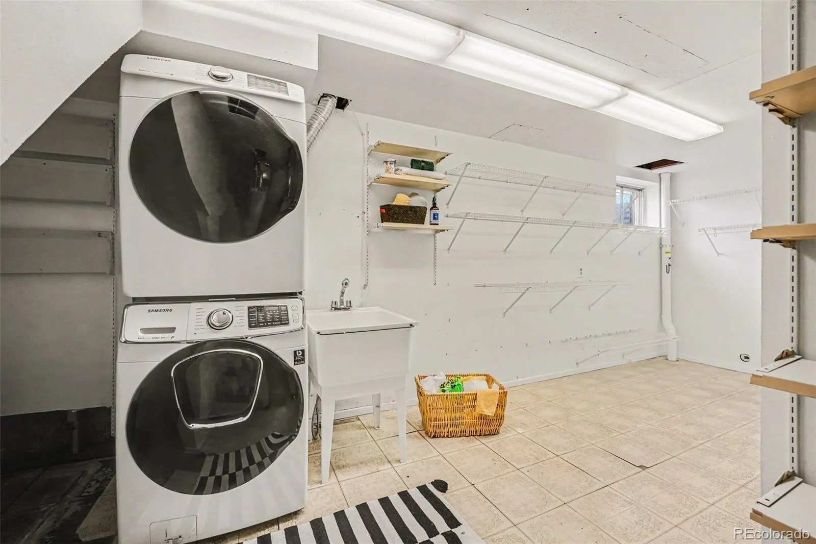 04092026152556 1600 21