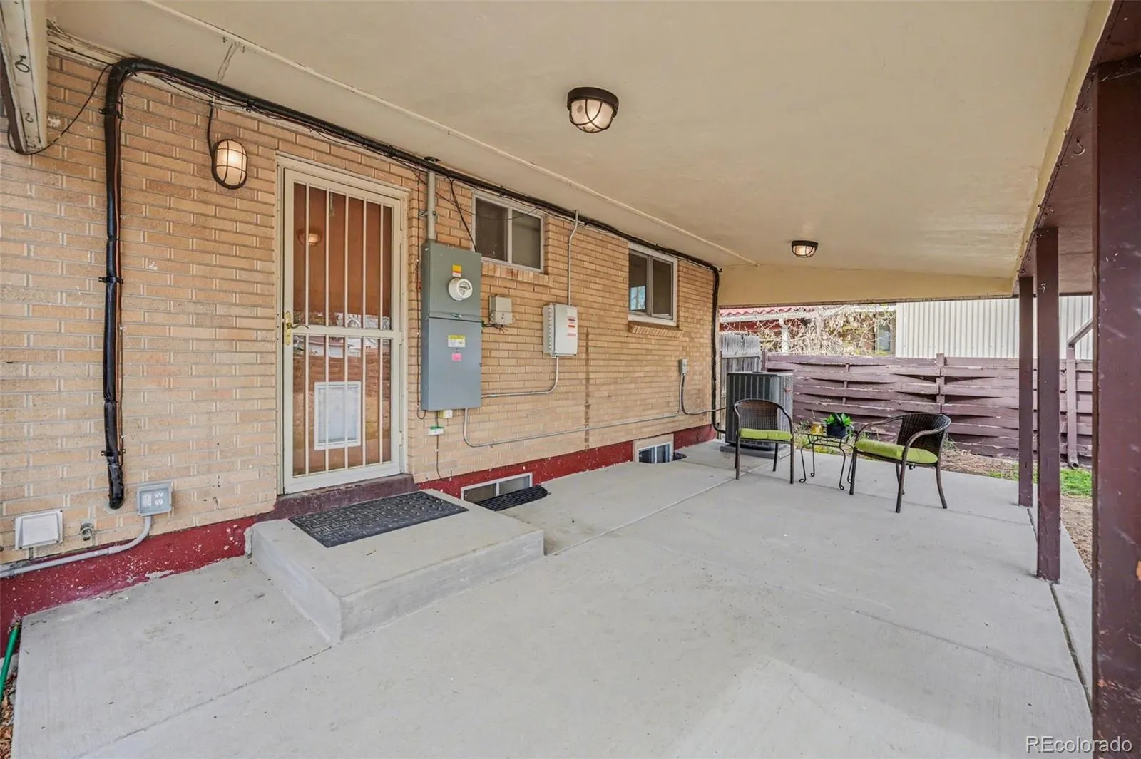 04092026152556 1600 24