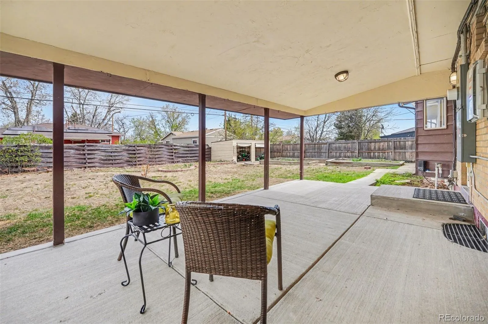 04092026152556 1600 25