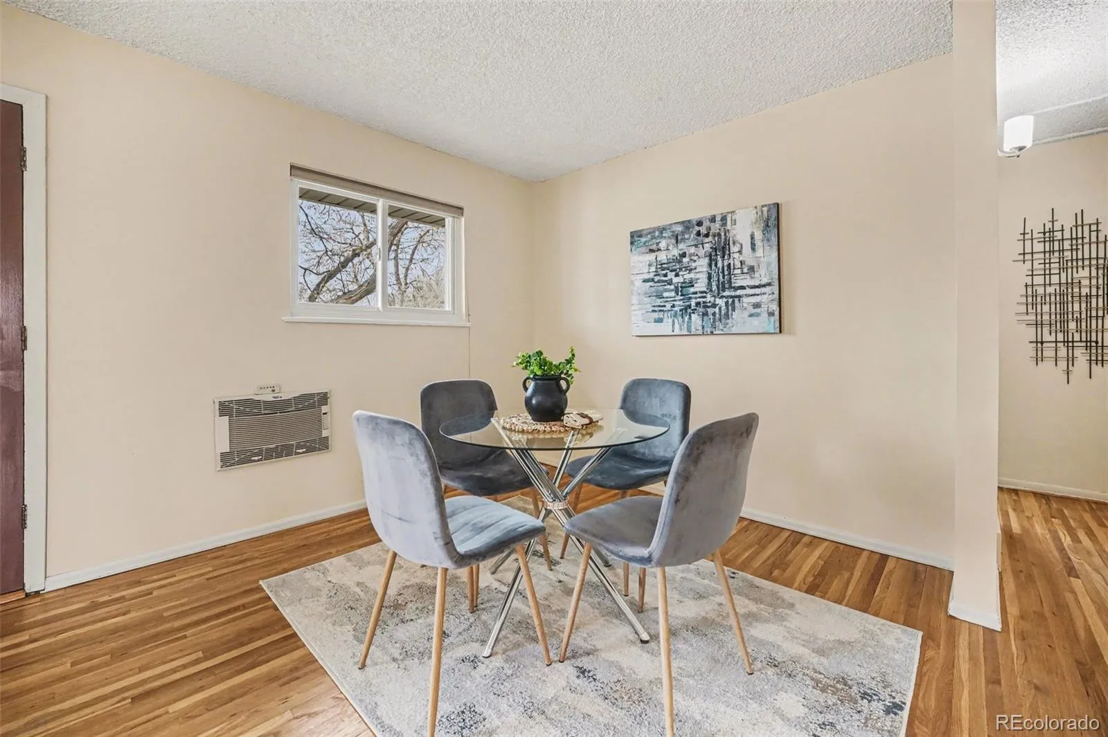 04092026152556 1600 7