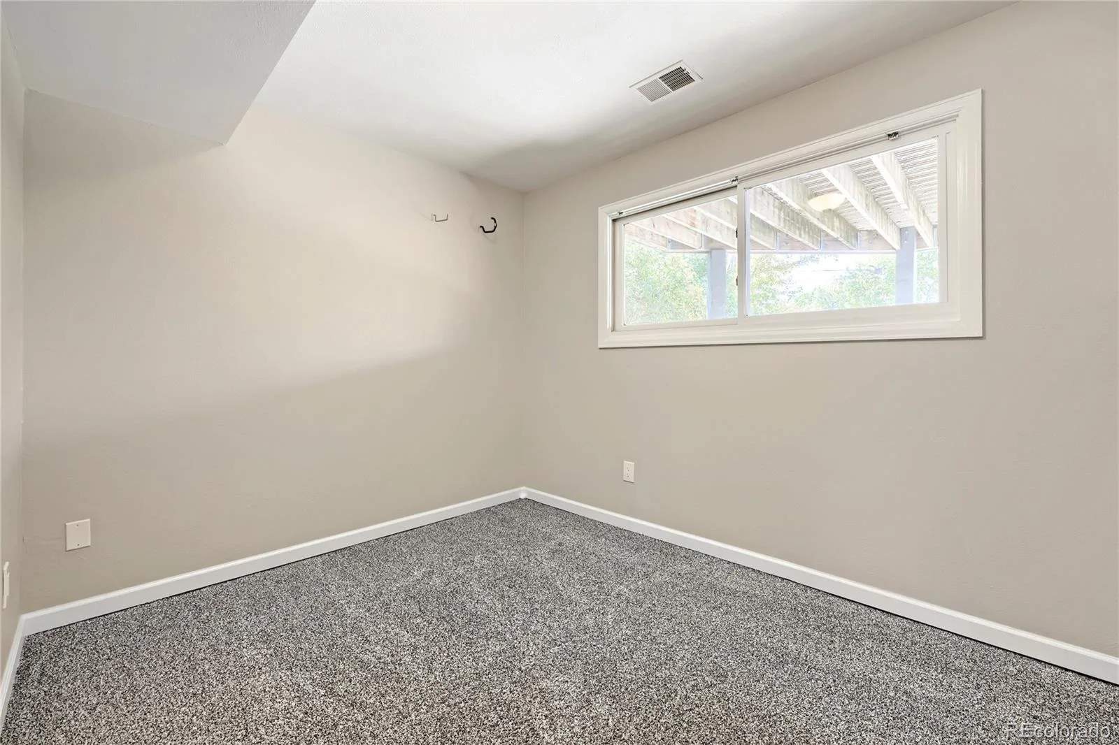 8614 W 65th Place Arvada CO 80004 | MLS #REC3578729 08252026012445 1600 14