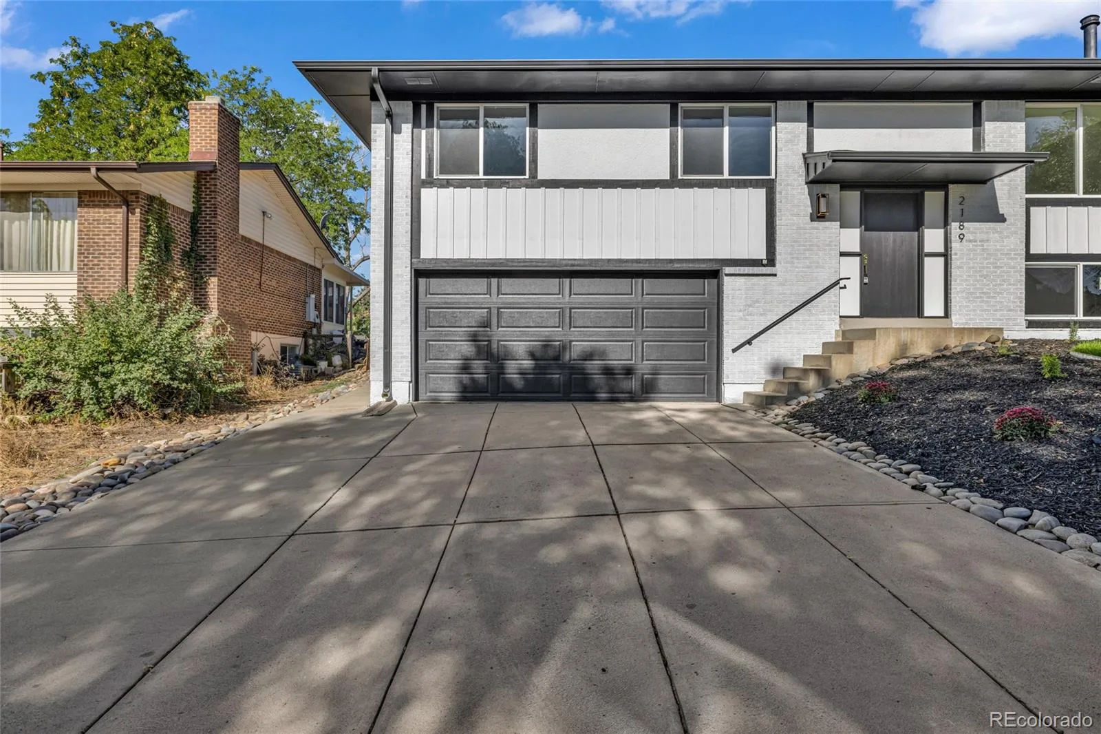 2189 S Coors Circle Lakewood CO 80228 | MLS #REC3580312 09232026084023 1600 2