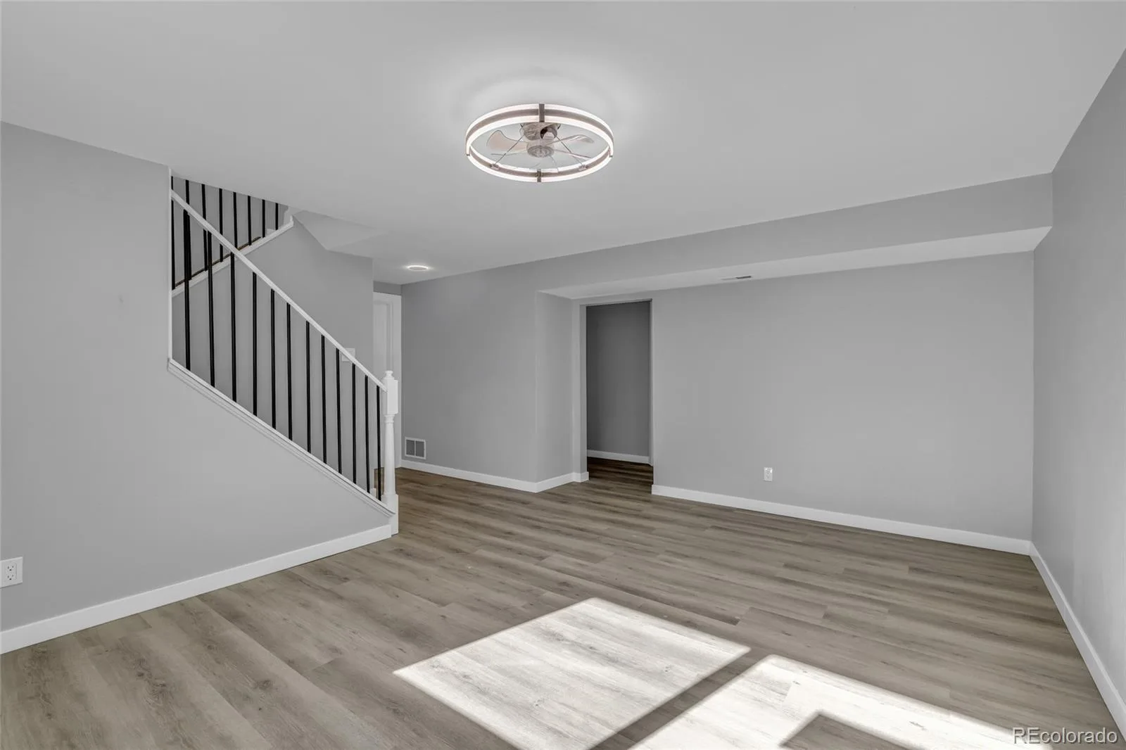2189 S Coors Circle Lakewood CO 80228 | MLS #REC3580312 09232026084023 1600 22
