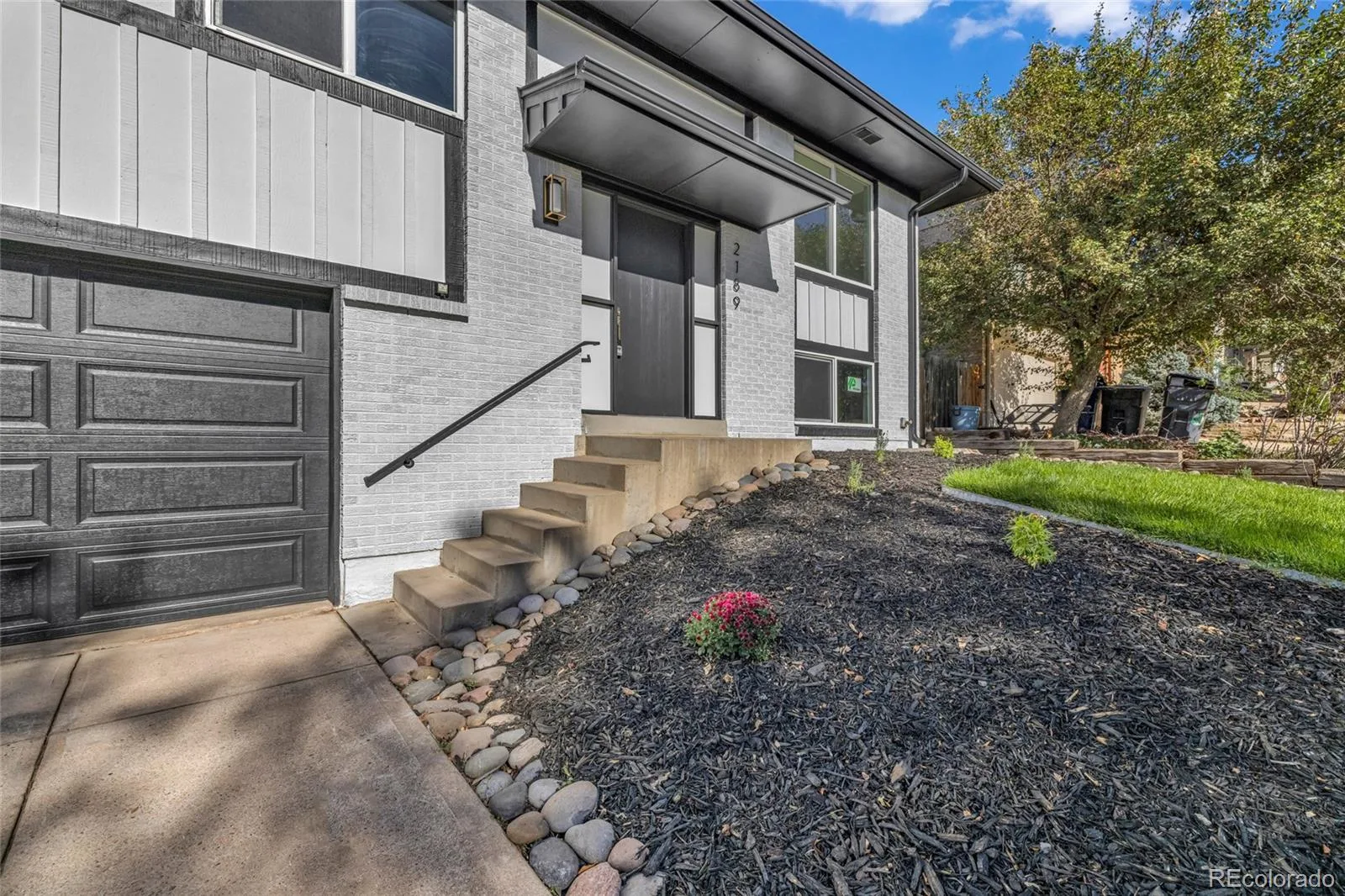 2189 S Coors Circle Lakewood CO 80228 | MLS #REC3580312 09232026084023 1600 3