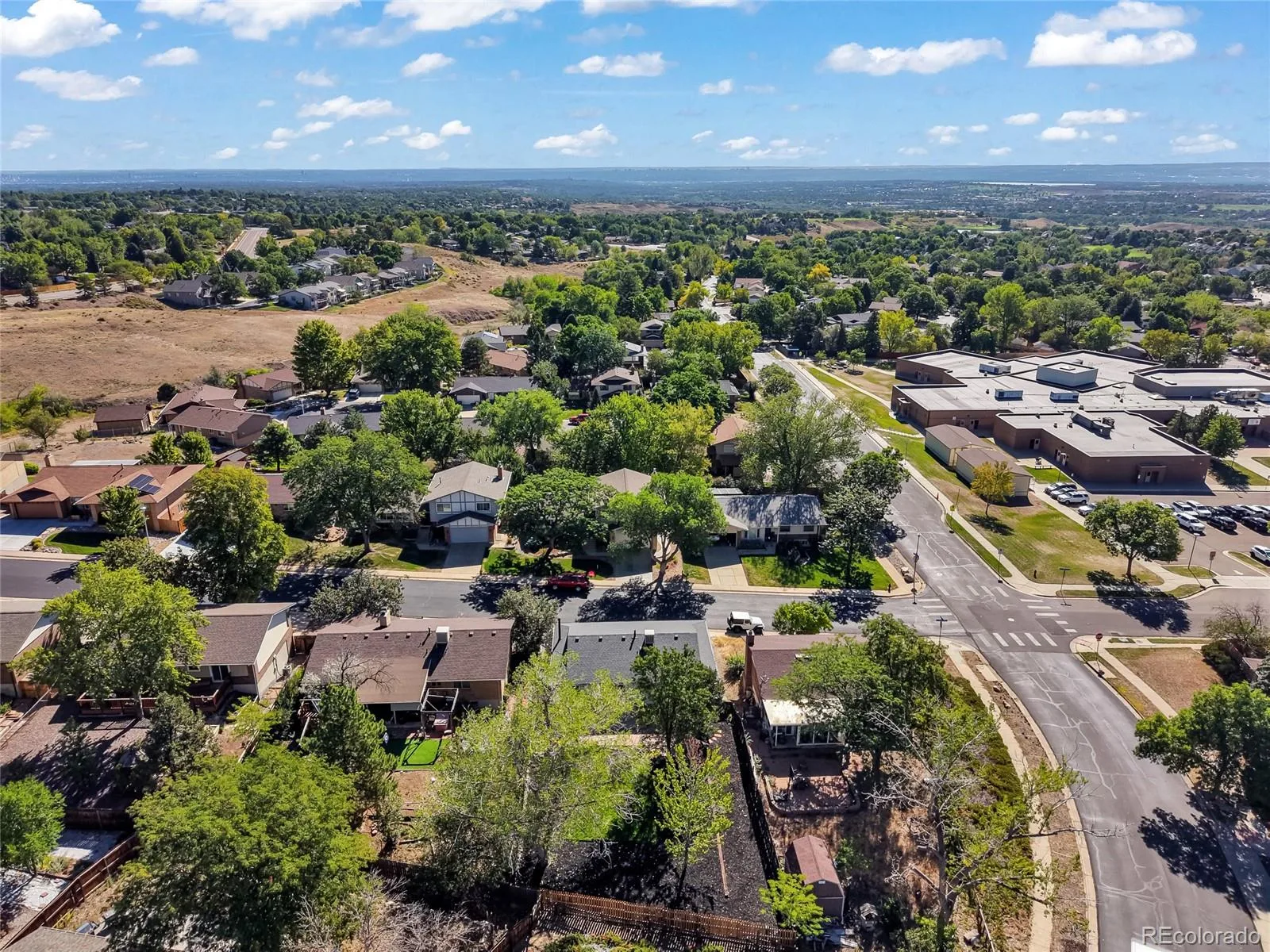 2189 S Coors Circle Lakewood CO 80228 | MLS #REC3580312 09232026084023 1600 31