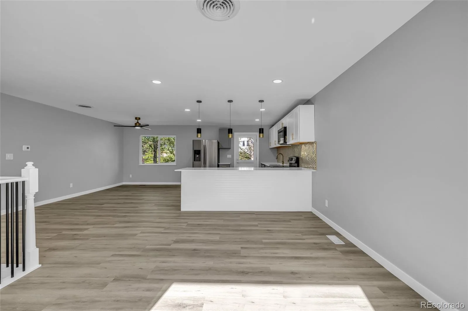 2189 S Coors Circle Lakewood CO 80228 | MLS #REC3580312 09232026084023 1600 5