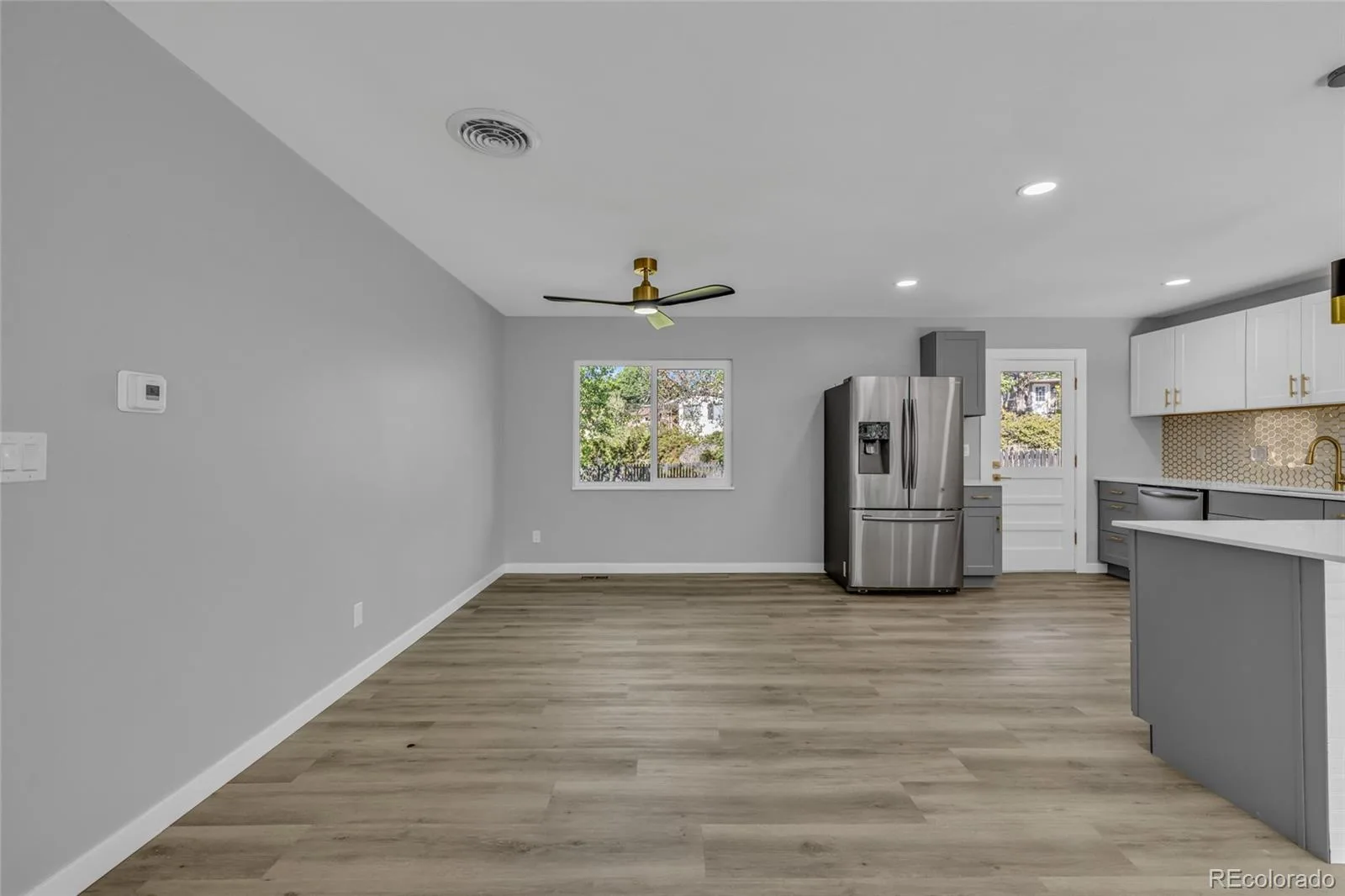 2189 S Coors Circle Lakewood CO 80228 | MLS #REC3580312 09232026084023 1600 6