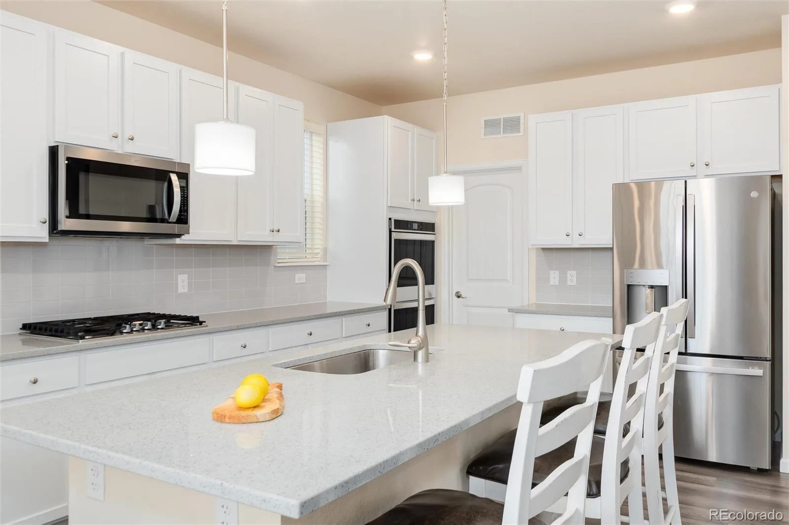7376 S White Crow Way Aurora CO 80016 | MLS #REC3580993 07242026155537 1600 11