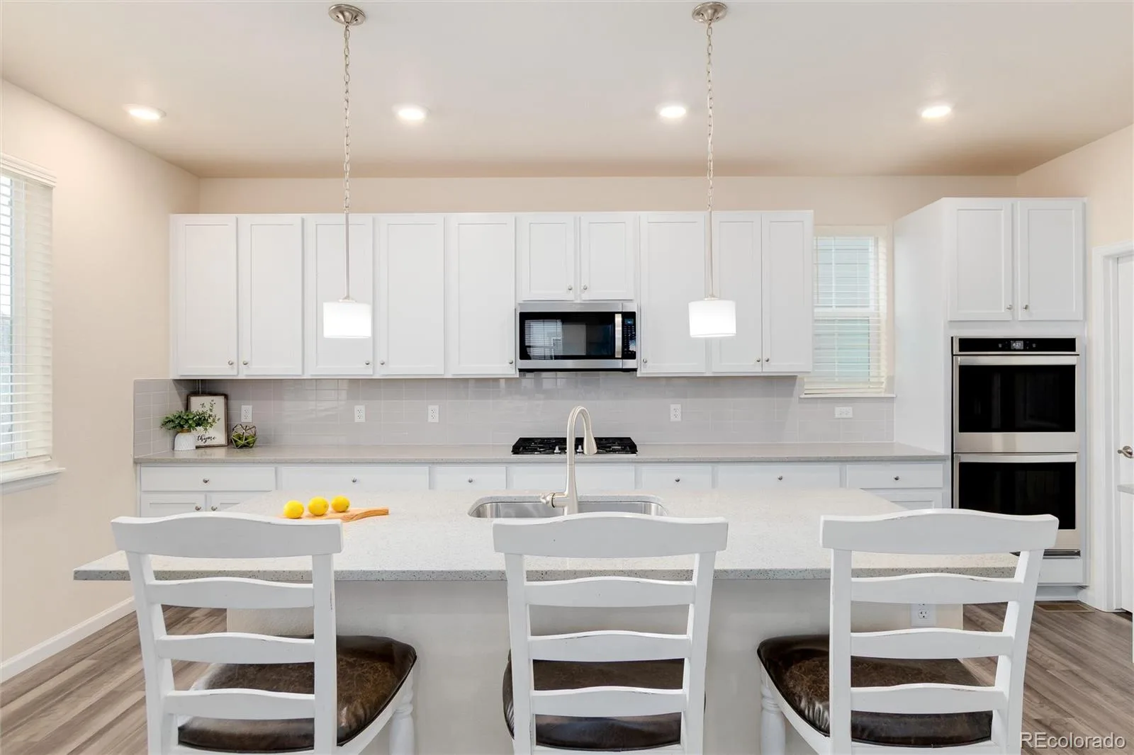 7376 S White Crow Way Aurora CO 80016 | MLS #REC3580993 07242026155537 1600 15
