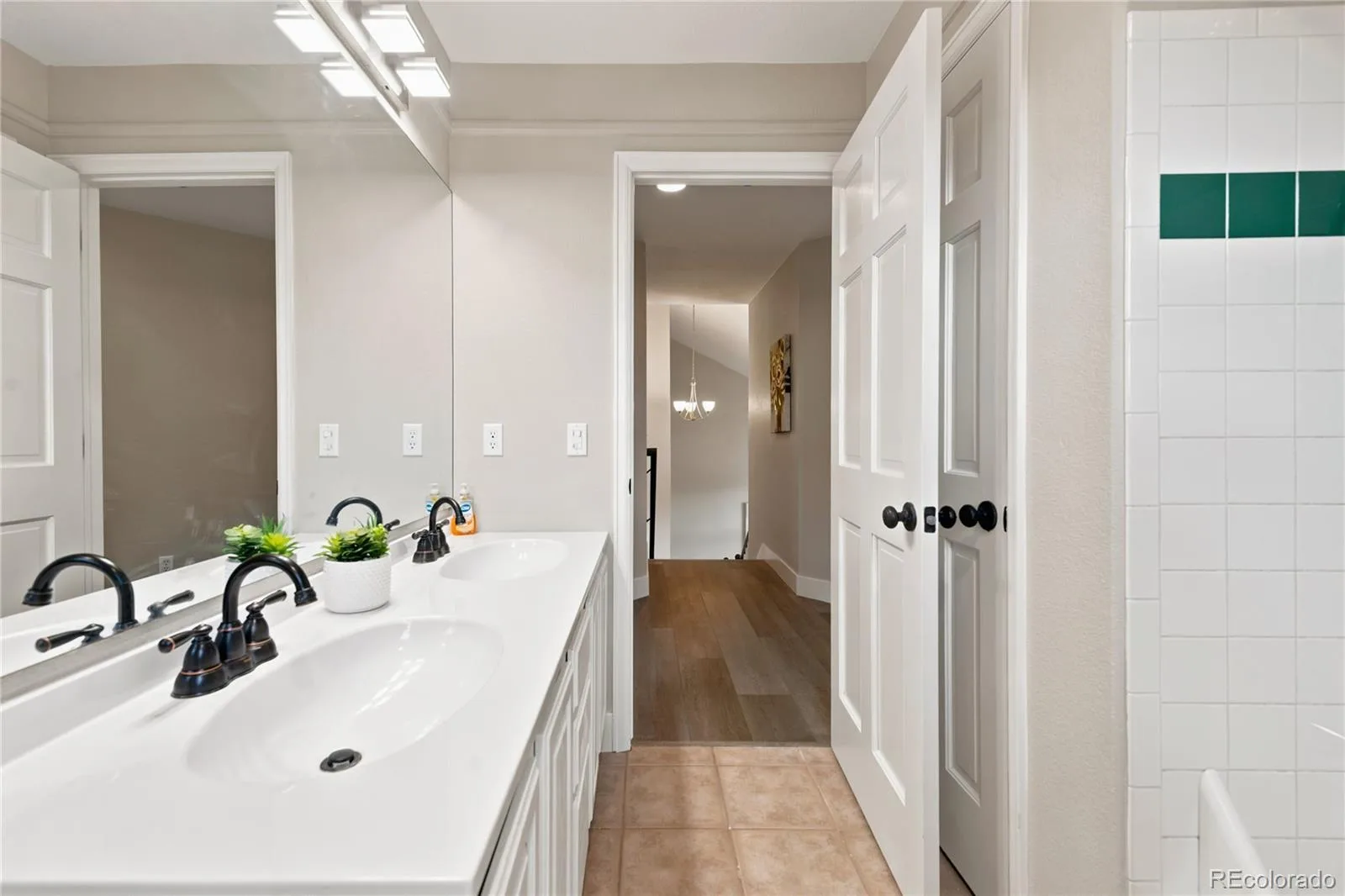 10355 Sparrow Hawk Court Highlands Ranch CO 80129 | MLS #REC3581279 08032026144124 1600 28