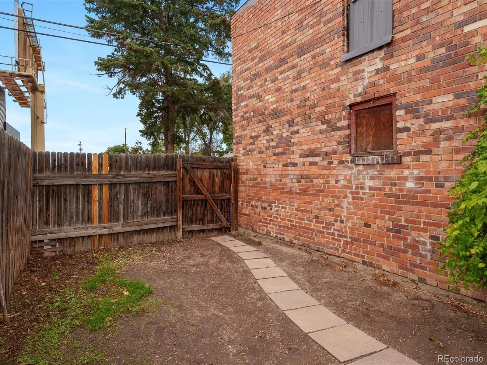 321-323 Inca Street Denver CO 80223 MLS #REC3582476 05132026010734 1600 17