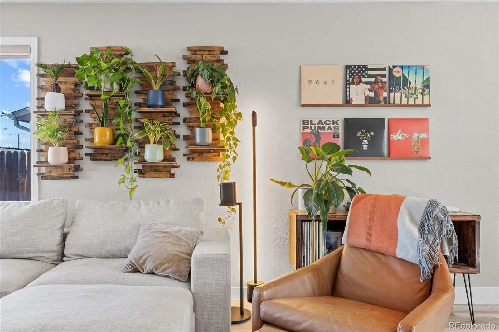 04082026213557 1600 12