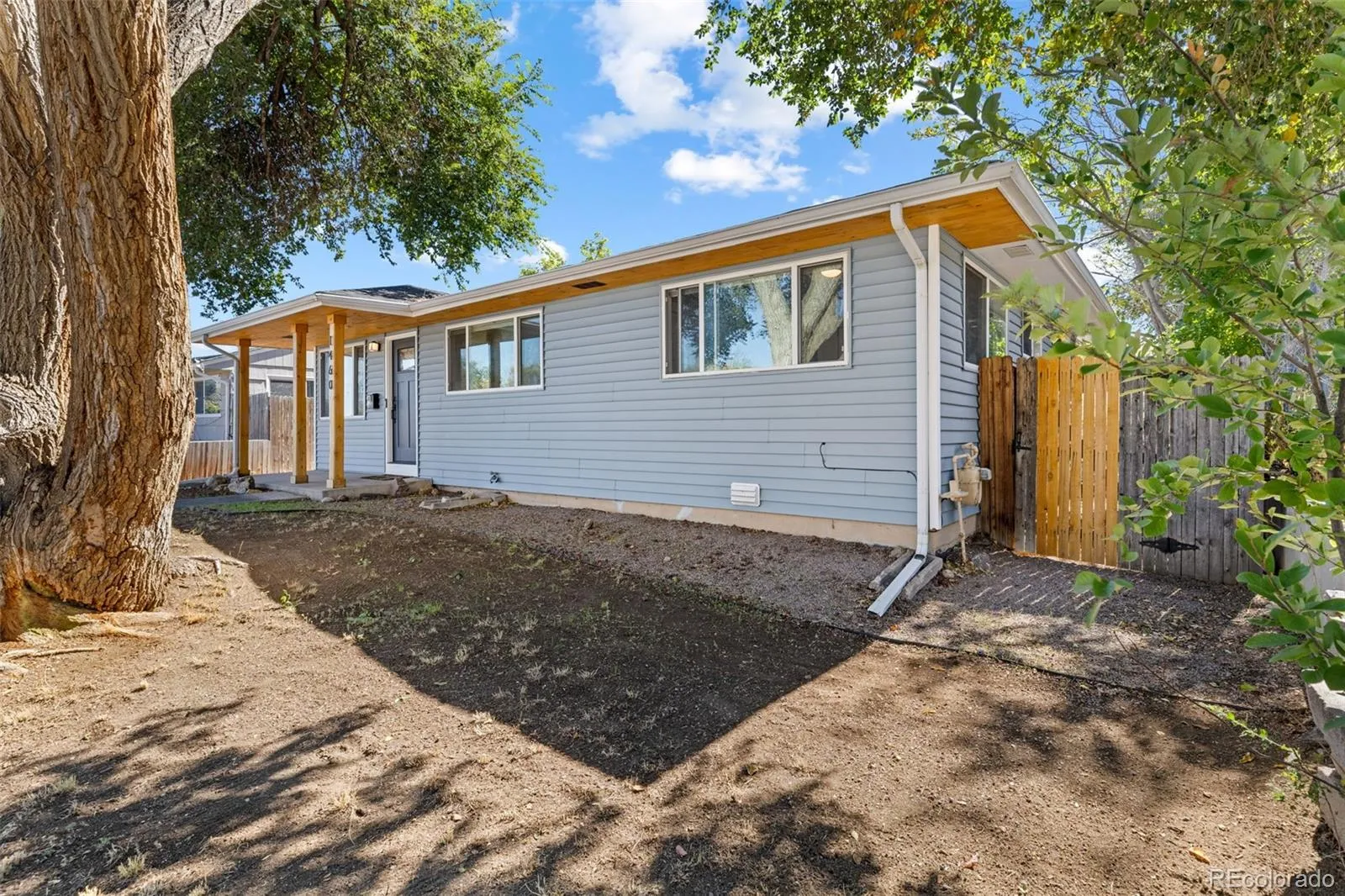 1460 W Alaska Place Denver CO 80223 MLS #REC3584144 05052026190851 1600 3