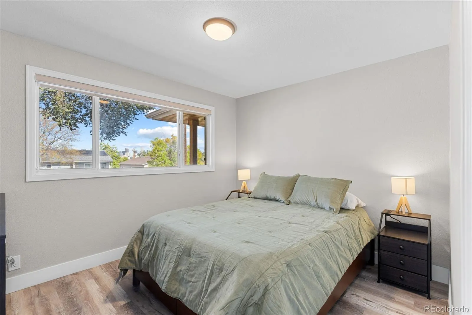 1460 W Alaska Place Denver CO 80223 MLS #REC3584144 05052026190851 1600 31