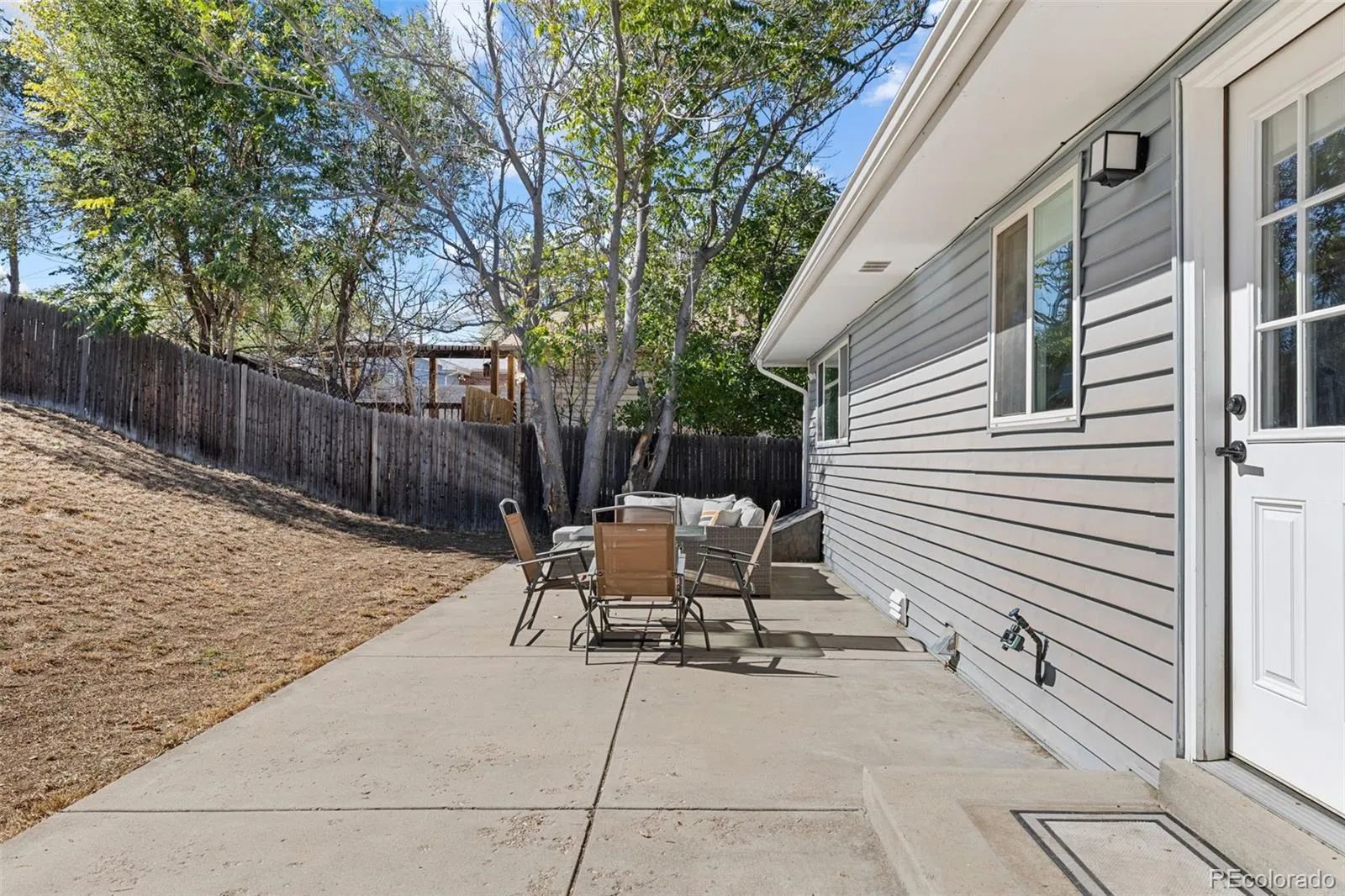 1460 W Alaska Place Denver CO 80223 MLS #REC3584144 05052026190851 1600 37