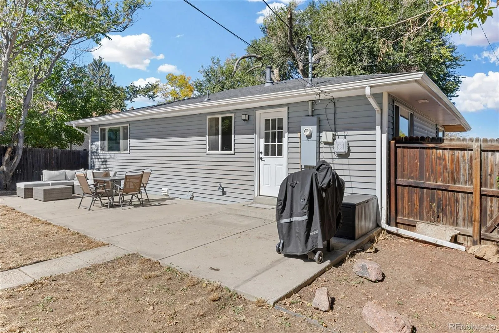 1460 W Alaska Place Denver CO 80223 MLS #REC3584144 05052026190851 1600 38