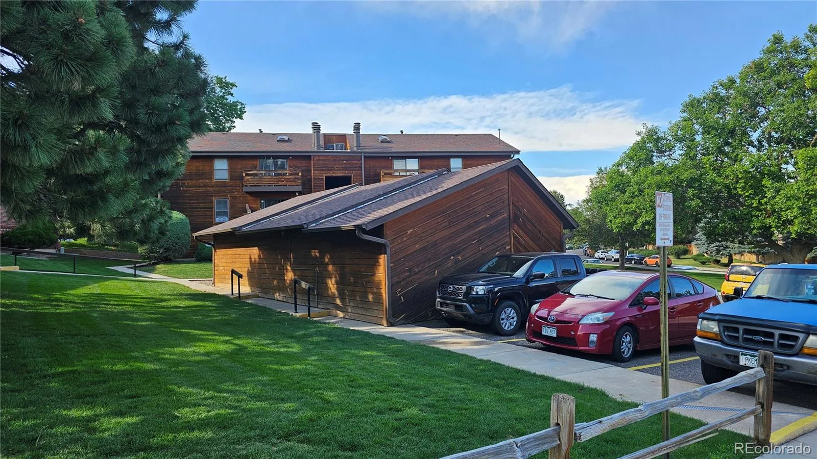 331 Wright Street #203 Denver CO 80228 | MLS #REC3584754 08192026184432 1600 22