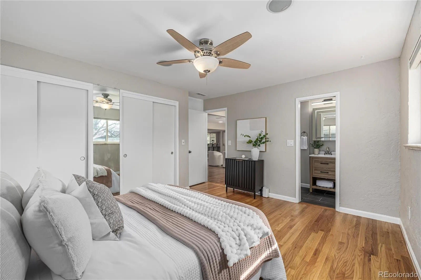 2540 S Jasmine Street Denver CO 80222 MLS #REC3585055 05152026211159 1600 20