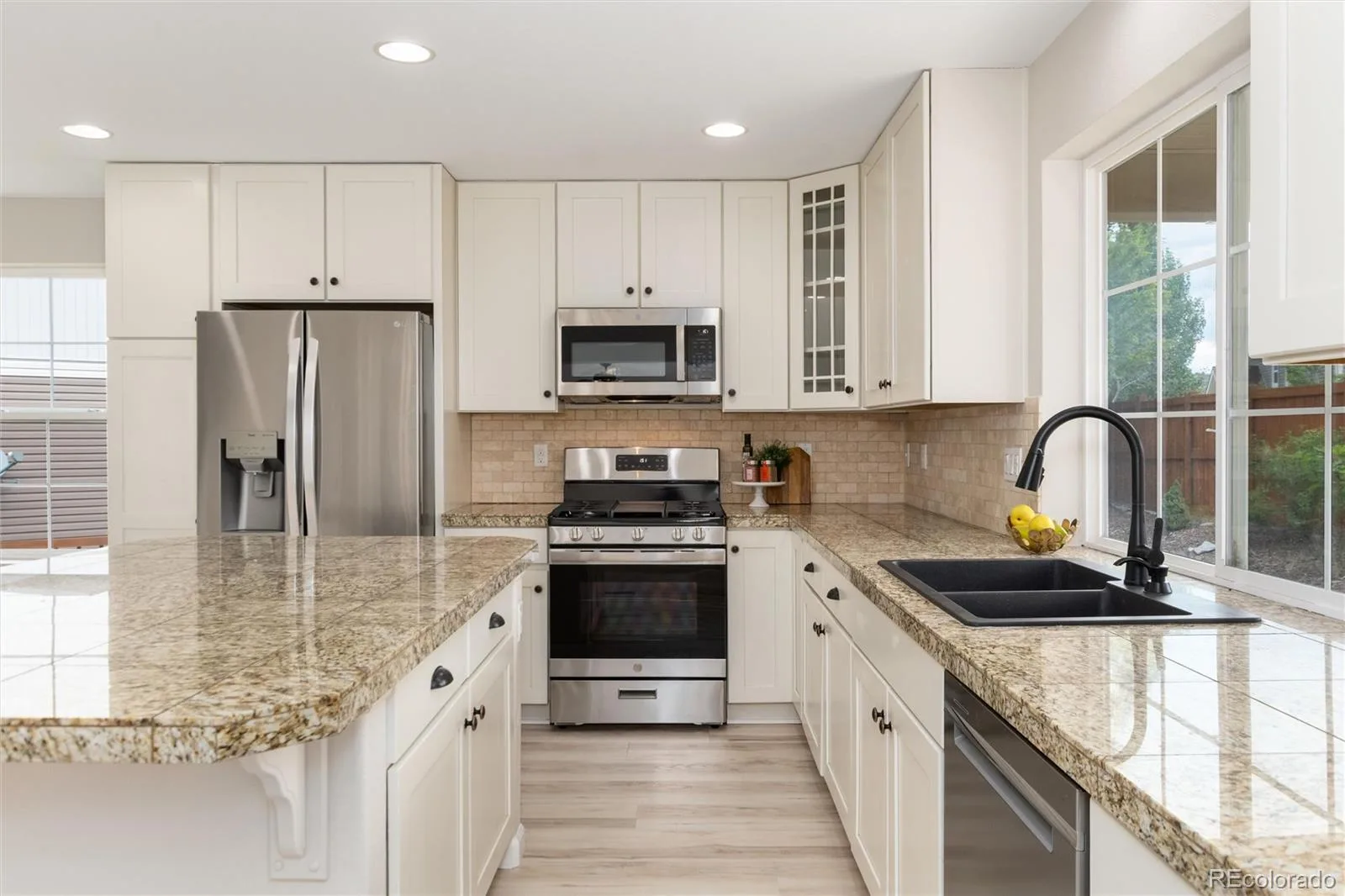 4068 Silver Swan Place Castle Rock CO 80109 | MLS #REC3585136 08292026020847 1600 12