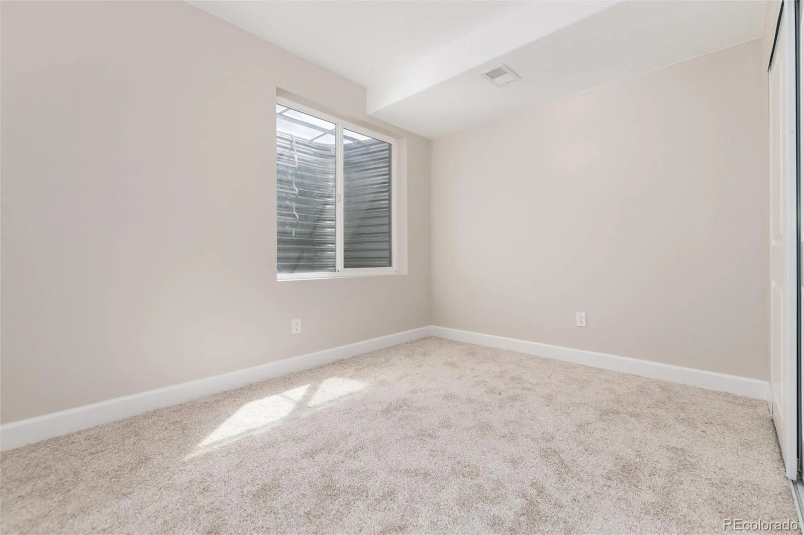 4068 Silver Swan Place Castle Rock CO 80109 | MLS #REC3585136 08292026020847 1600 40