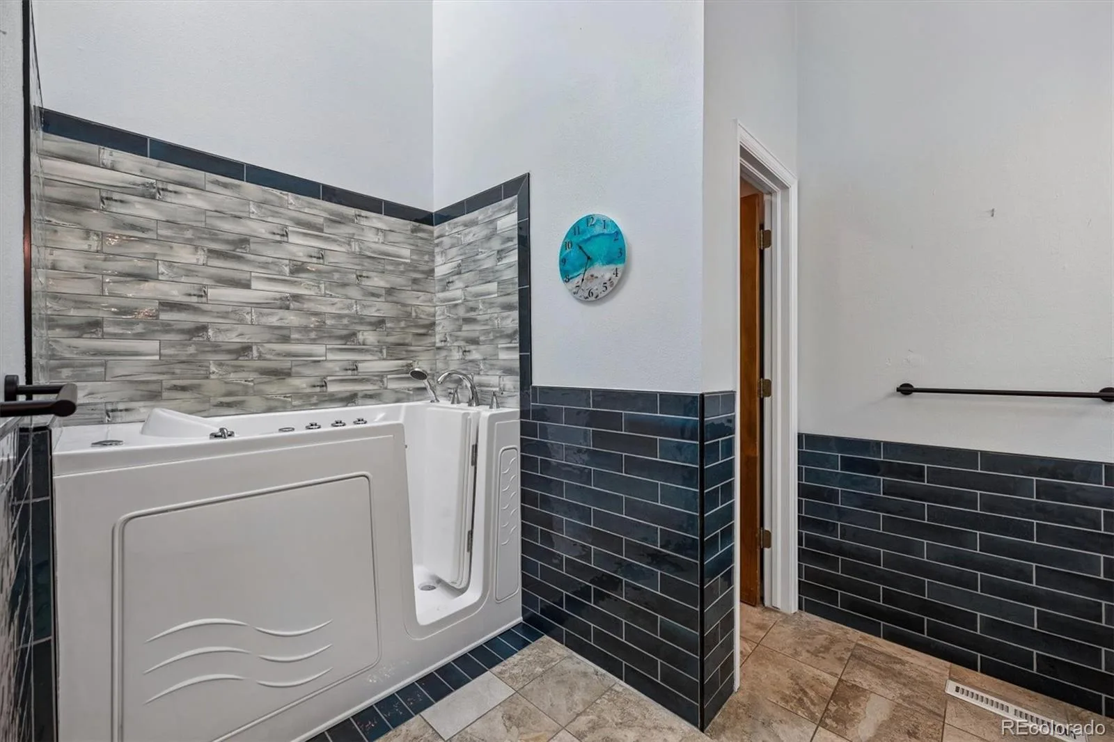 4282 S Fairplay Circle #A Aurora CO 80014 MLS #REC3585231 06192026233406 1600 16