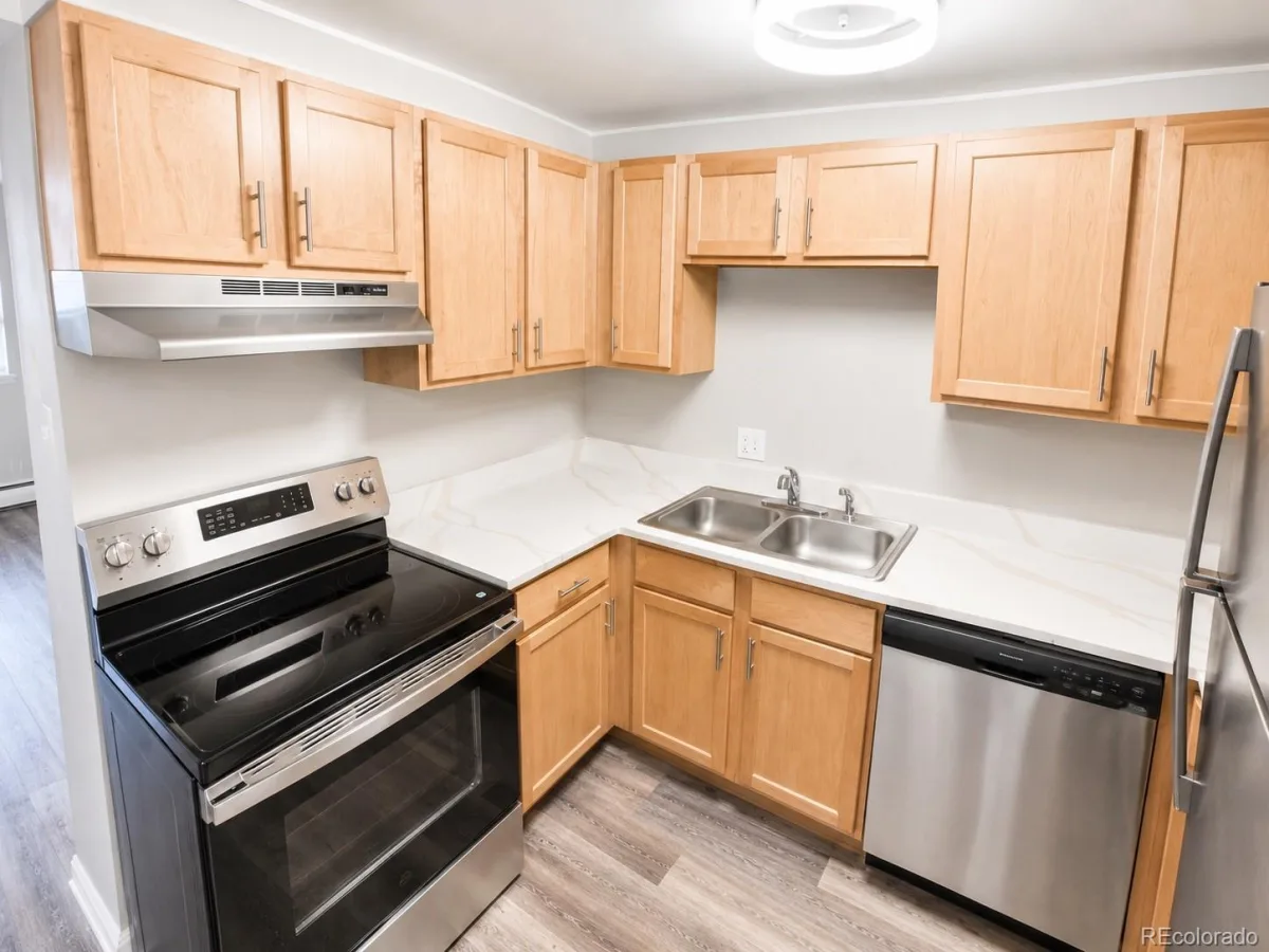 1390 Emerson Street #107 Denver CO 80218 | MLS #REC3585717 07032026180546 1200 4
