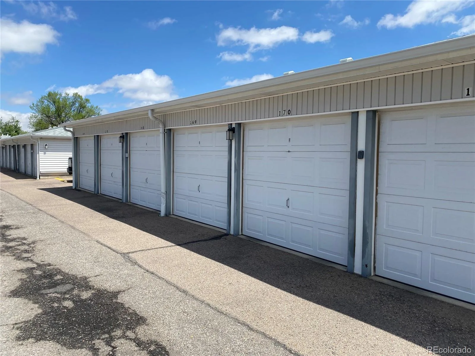 795 S Alton Way #8C Denver CO 80247 | MLS #REC3589412 08222026004103 1600 34