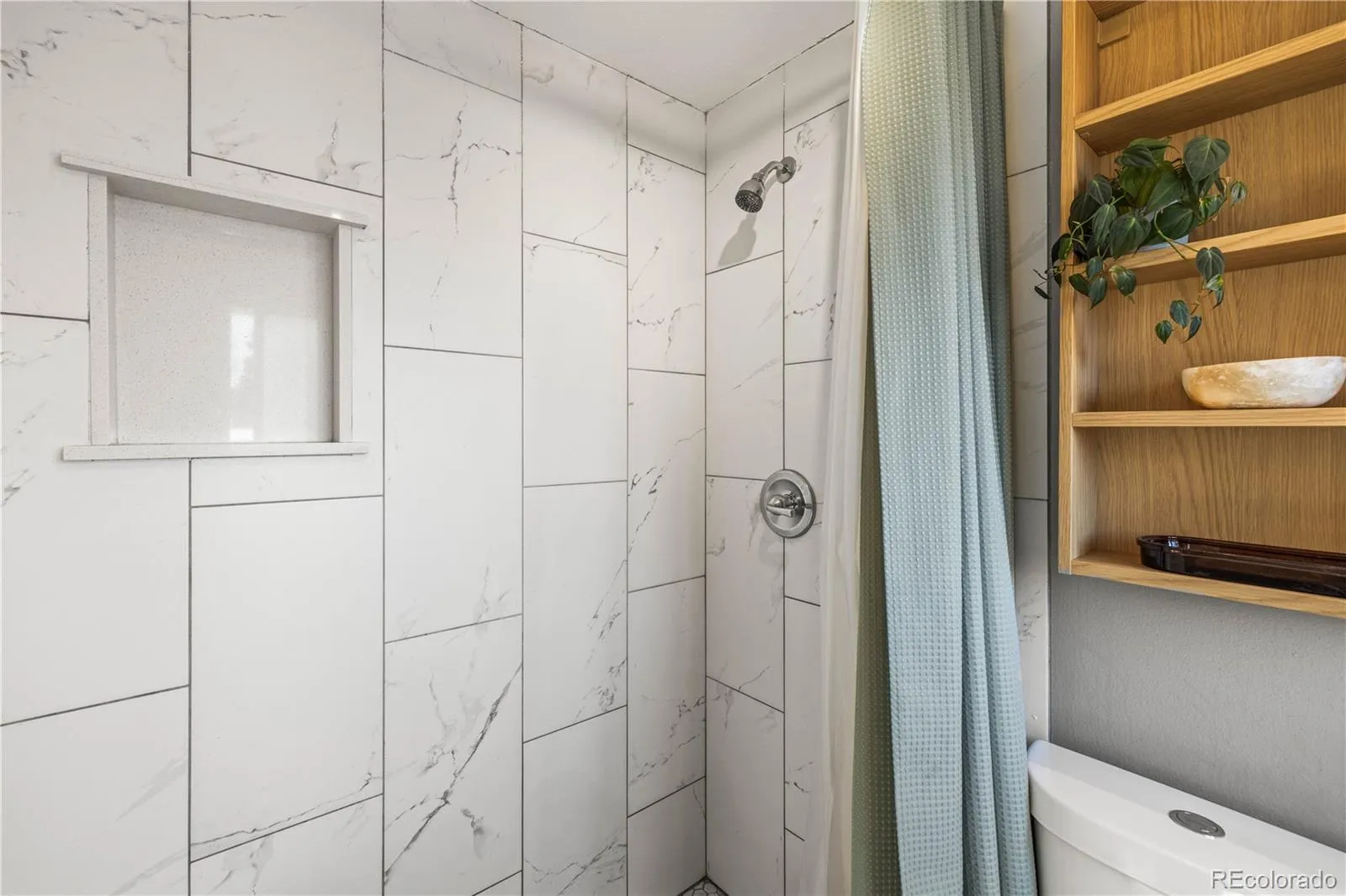 04052026003224 1600 16