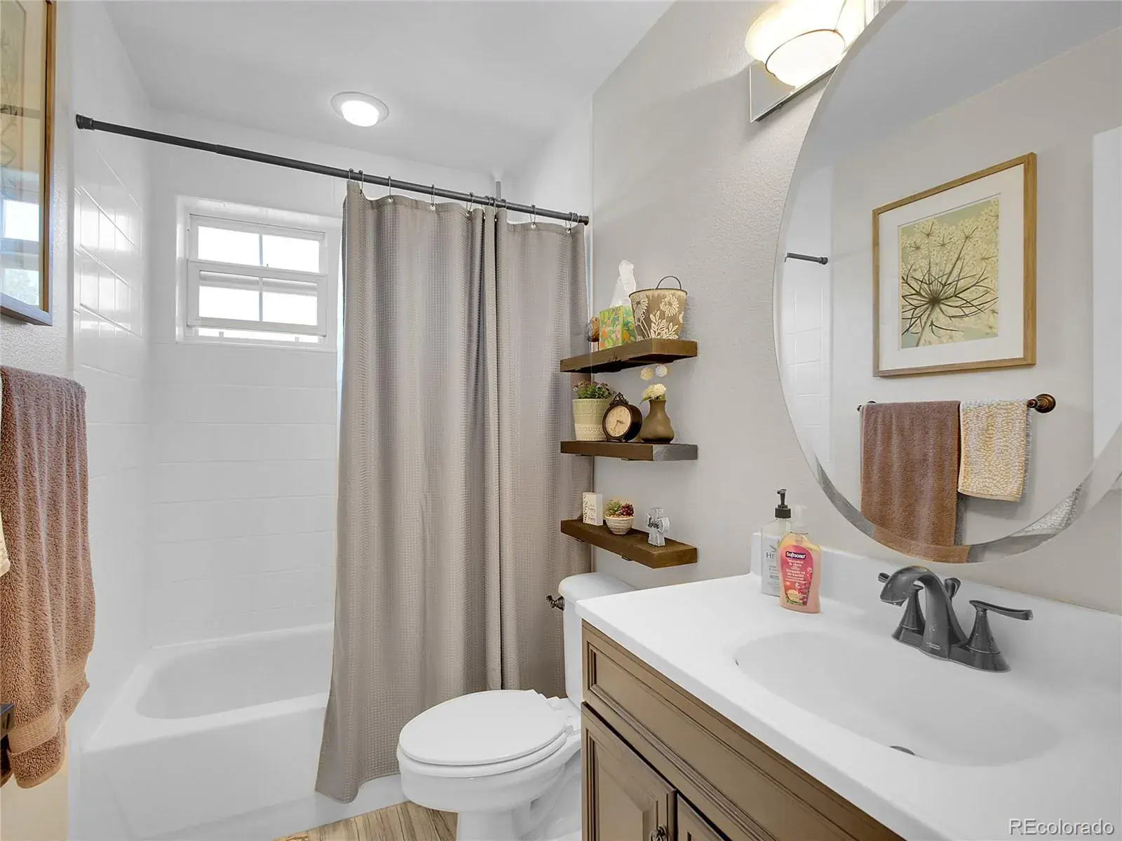 16395 W 54th Avenue Golden CO 80403 | MLS #REC3592773 02222026183443 1600 28