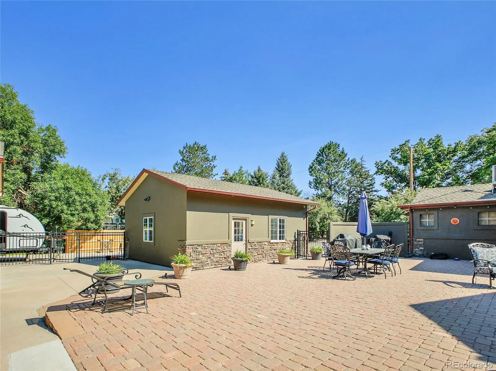 16395 W 54th Avenue Golden CO 80403 | MLS #REC3592773 02222026183443 1600 34