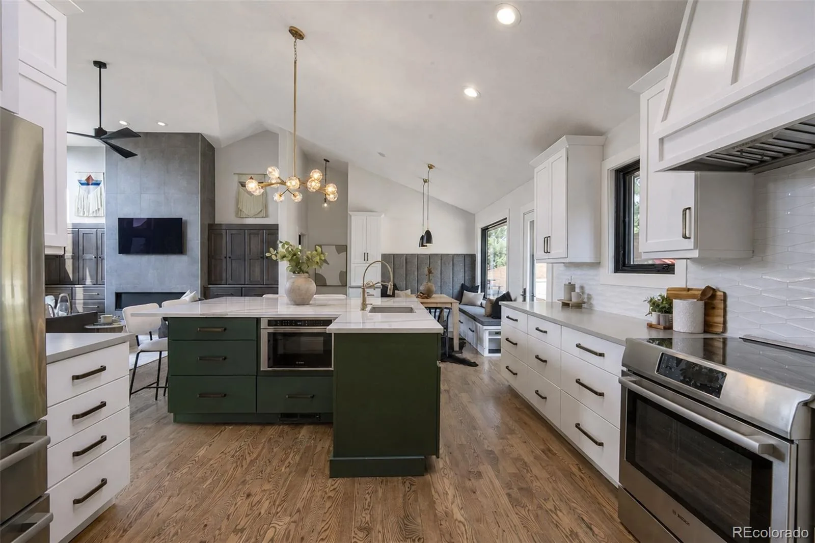 3276 Meadow View Road Evergreen CO 80439 | MLS #REC3596129 08072026014442 1600 25