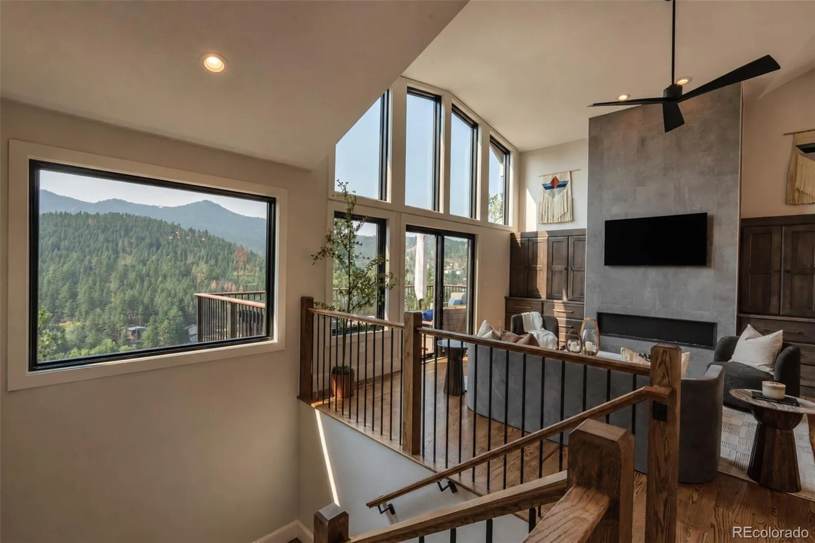 3276 Meadow View Road Evergreen CO 80439 | MLS #REC3596129 08072026014442 1600 31