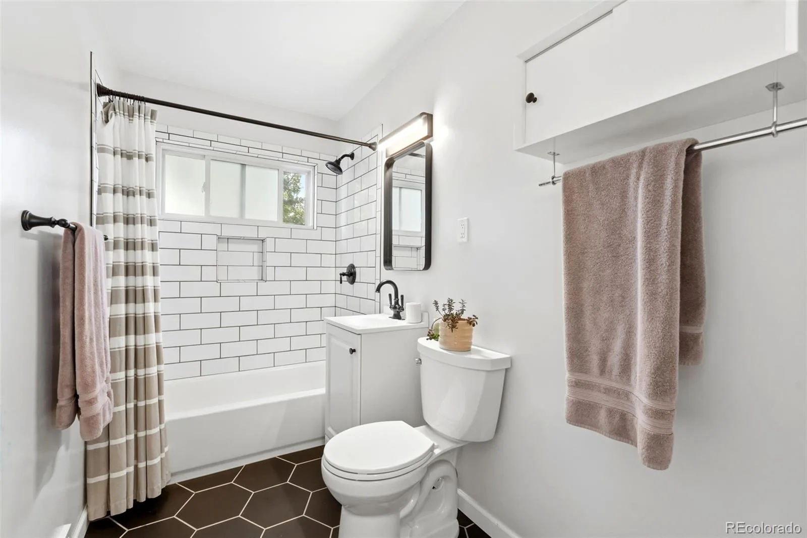 1330 S Ivanhoe Way Denver CO 80224 | MLS #REC3599580 08282026212217 1600 19