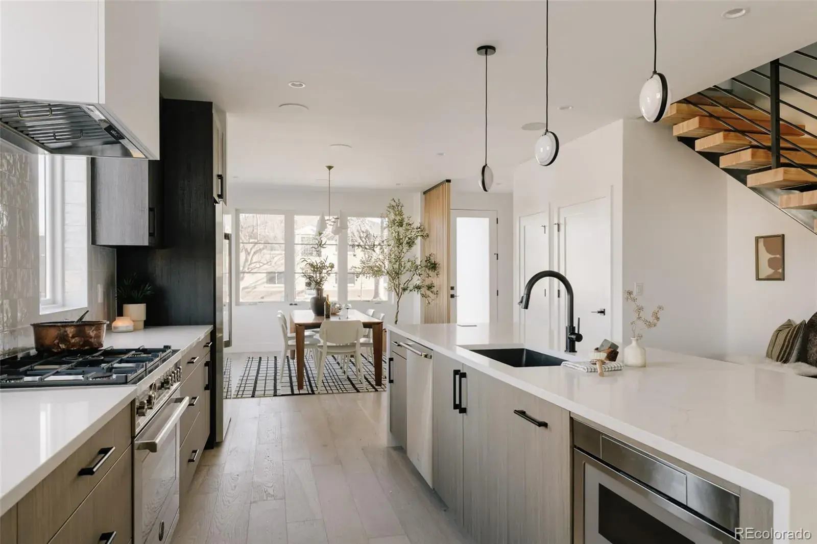 03042026154203 1600 15