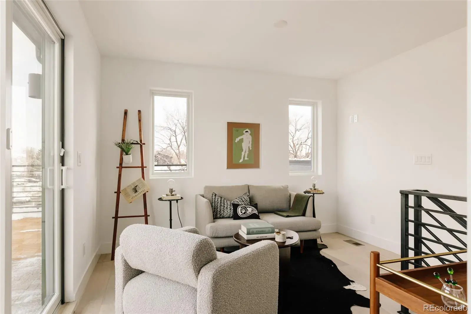 03042026154203 1600 32