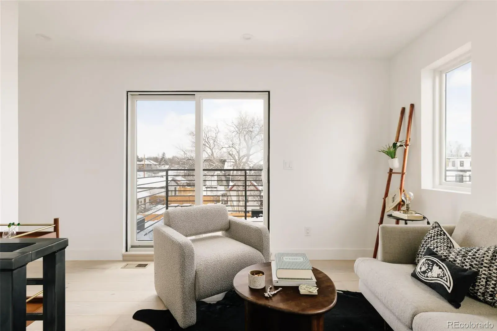 03042026154203 1600 33