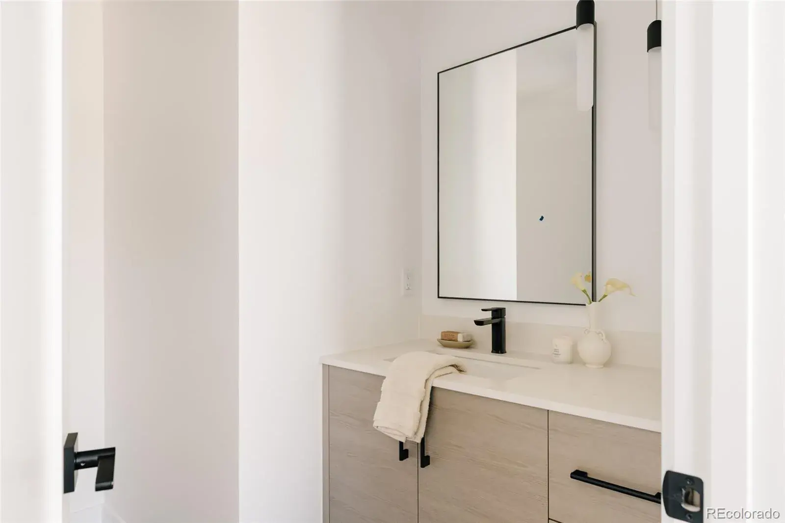 03042026154203 1600 35